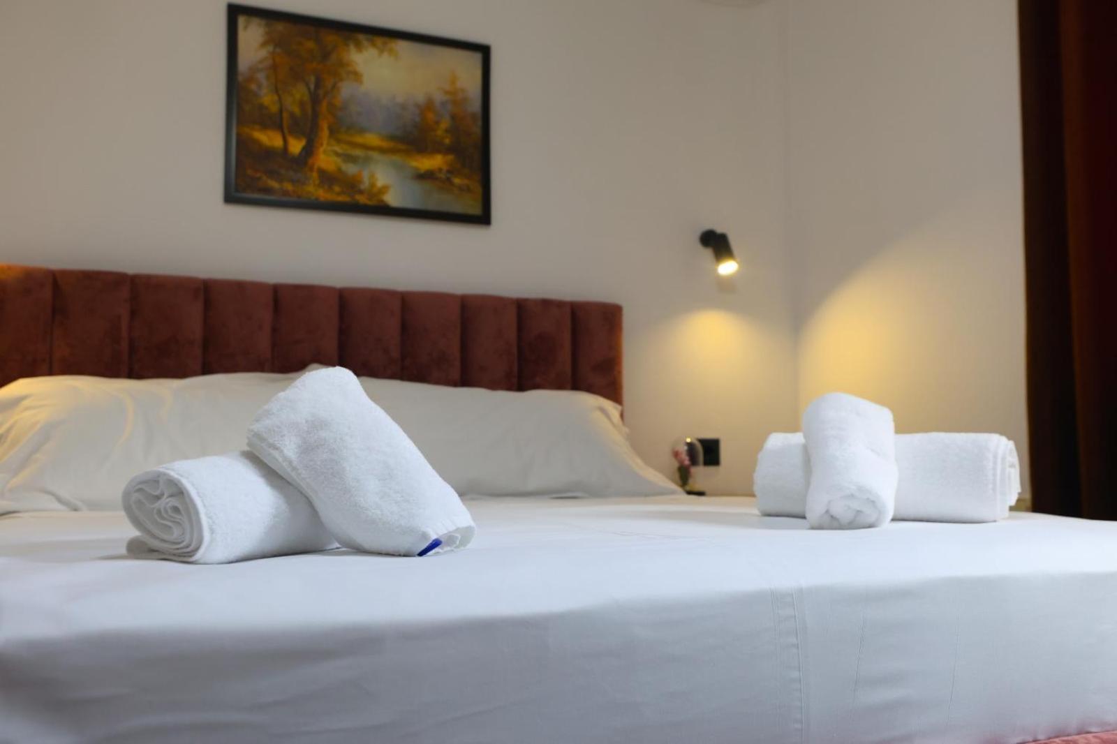 Vila Alizee Hotel Tirana Exterior photo